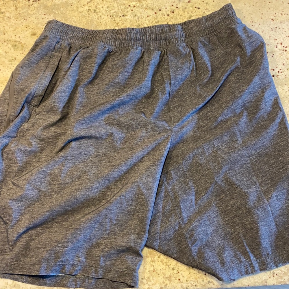 LuluLemon Pacebreaker 9” Linerless